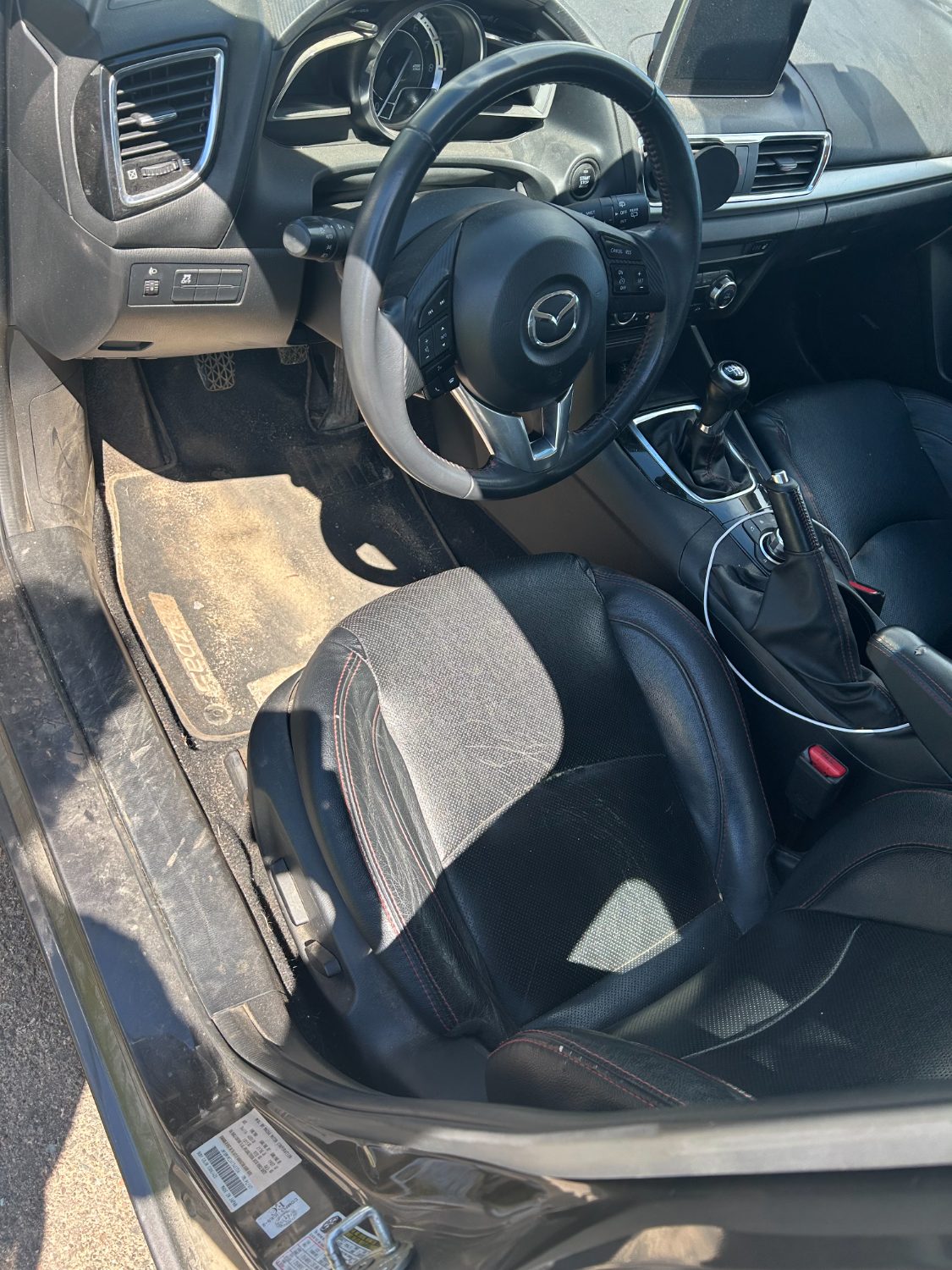 Mazda3 interior before detailing